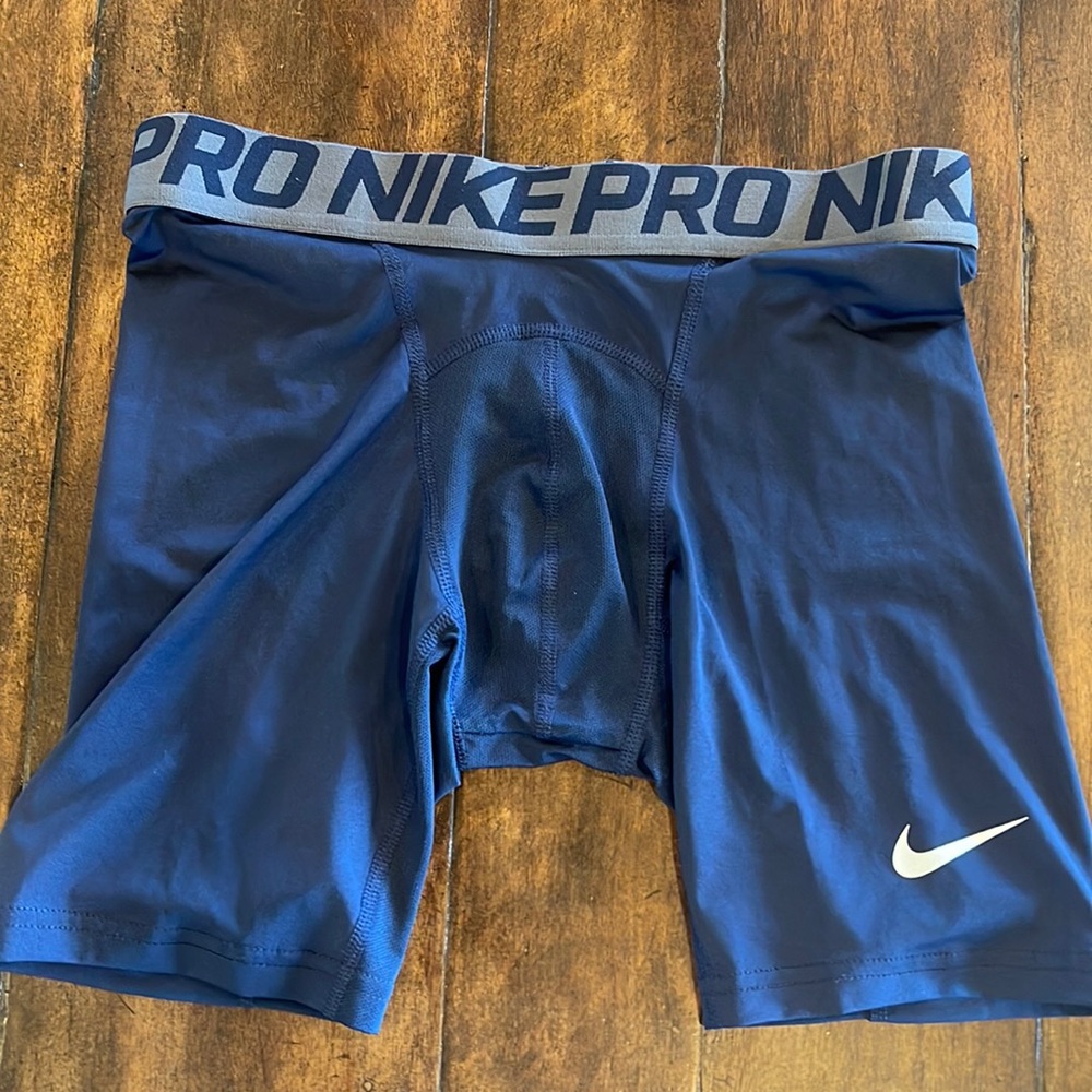 NEW Nike Pro Men’s Training Shorts; Navy Blue
